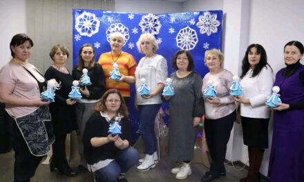 Обласний педагогічний майстер-клас “Виготовлення об’ємної ляльки із фоамірану”