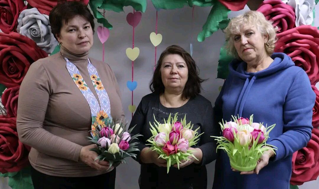 Друге заняття обласного майстеркласу «Дизайн предметів інтер’єру з використанням сучасних матеріалів (фоаміран, ізолон)»
