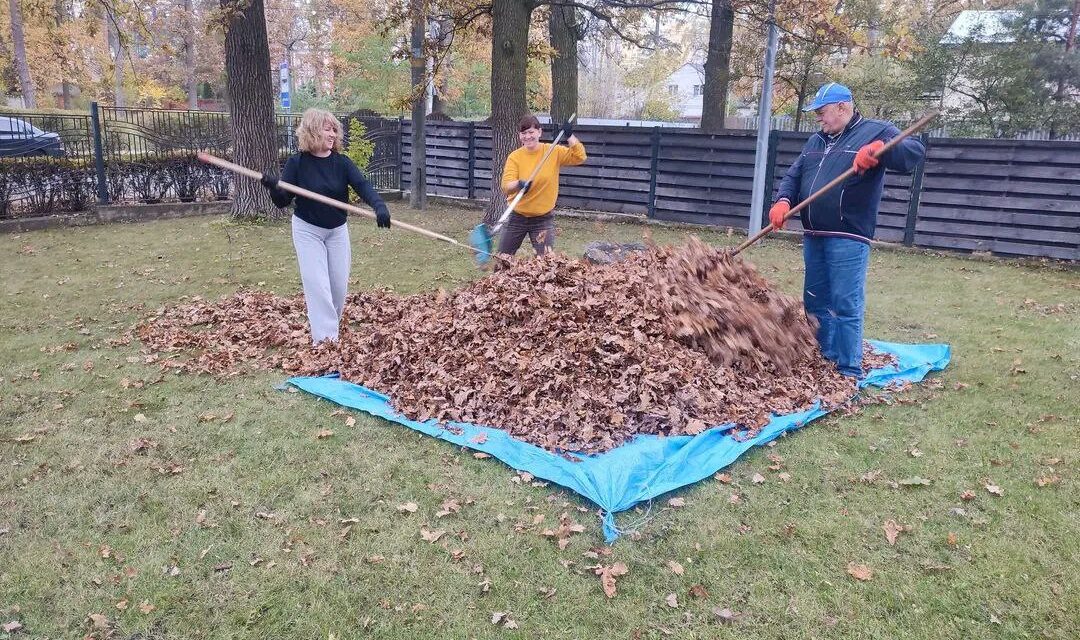 У Бучанському центрі позашкільної роботи імені Андрія Куцевалова відбулася толока — дружна, натхненна та корисна справа для спільного блага. 🤗🫶