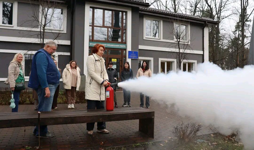 Навчання з пожежної безпеки та евакуації в Бучанському центрі позашкільної роботи